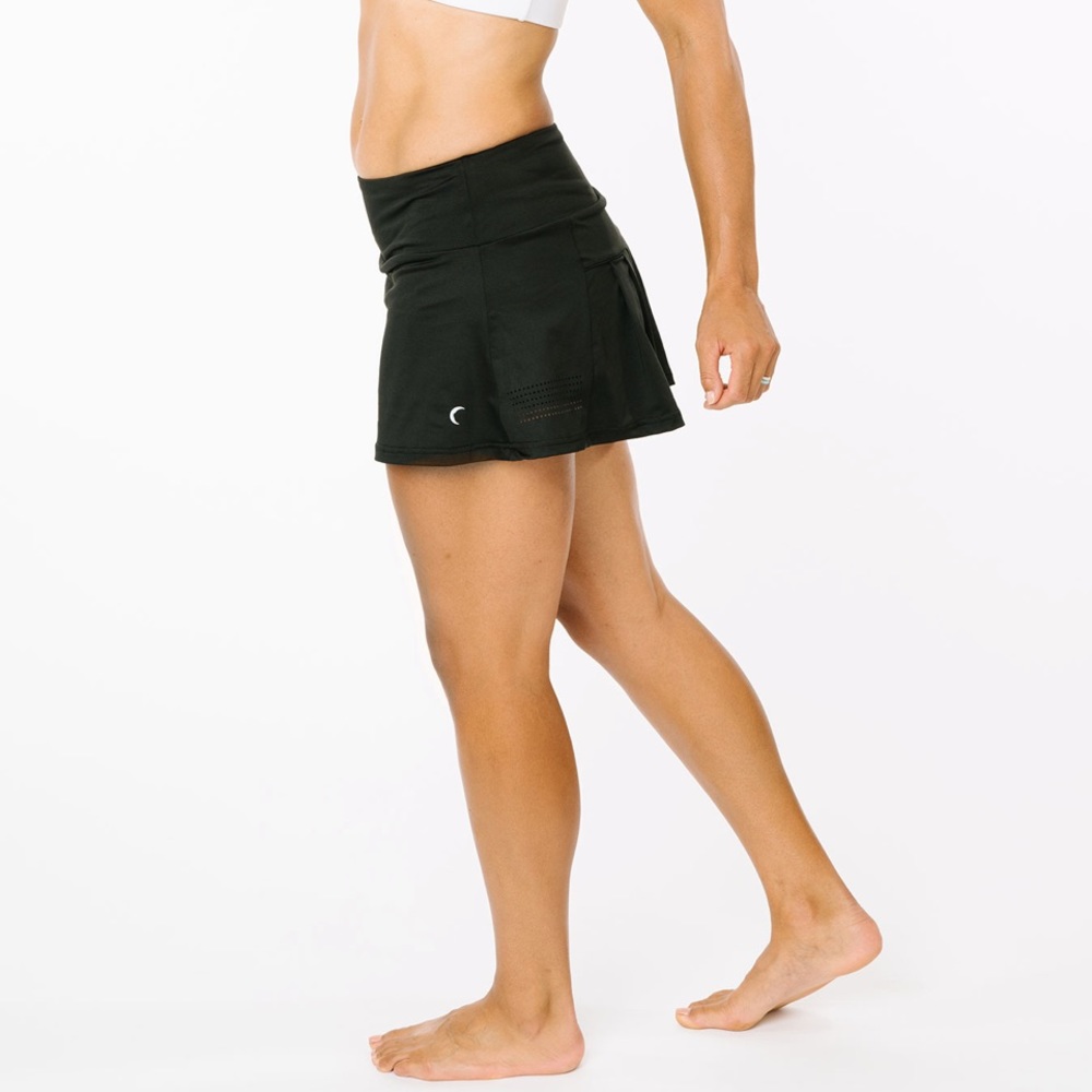 Zyia Black Chill Clubhouse Skirt